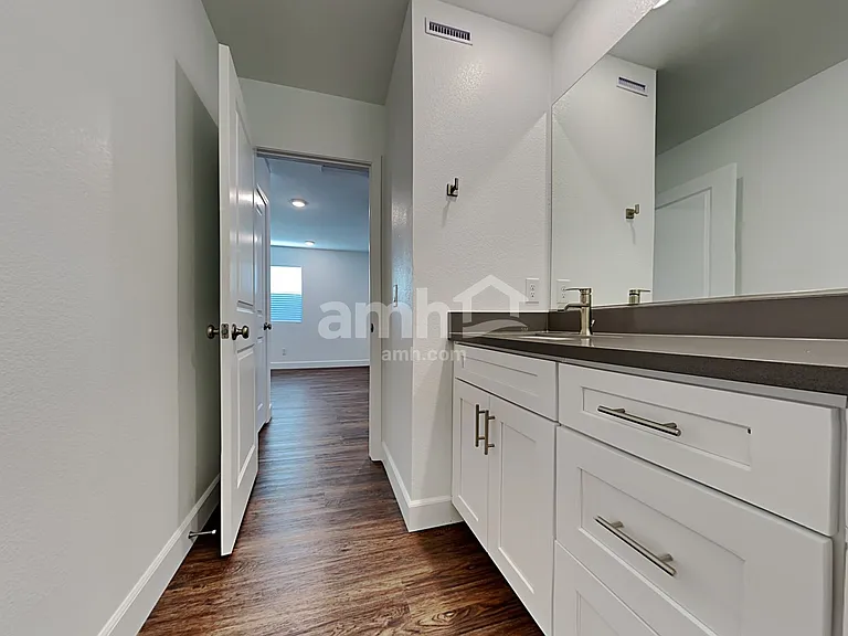 10074 Cathedral Spires Ave — Photo 15