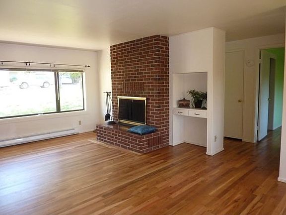 Living room-fireplace