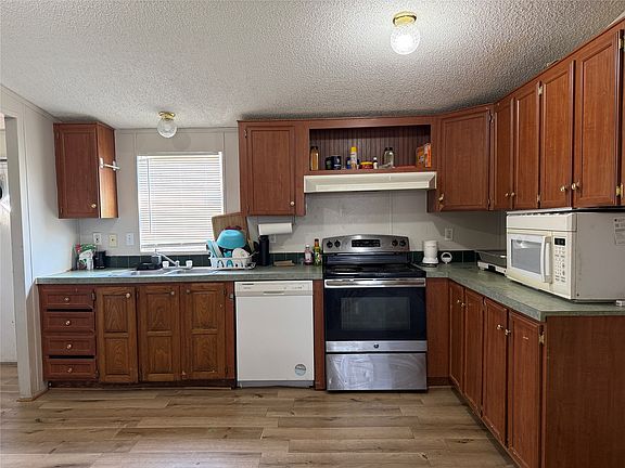 5th image of 167 Blue Sky Ln