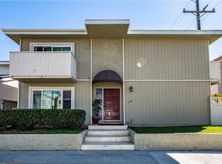 114 10th St #A-D, Huntington Beach, CA 92648