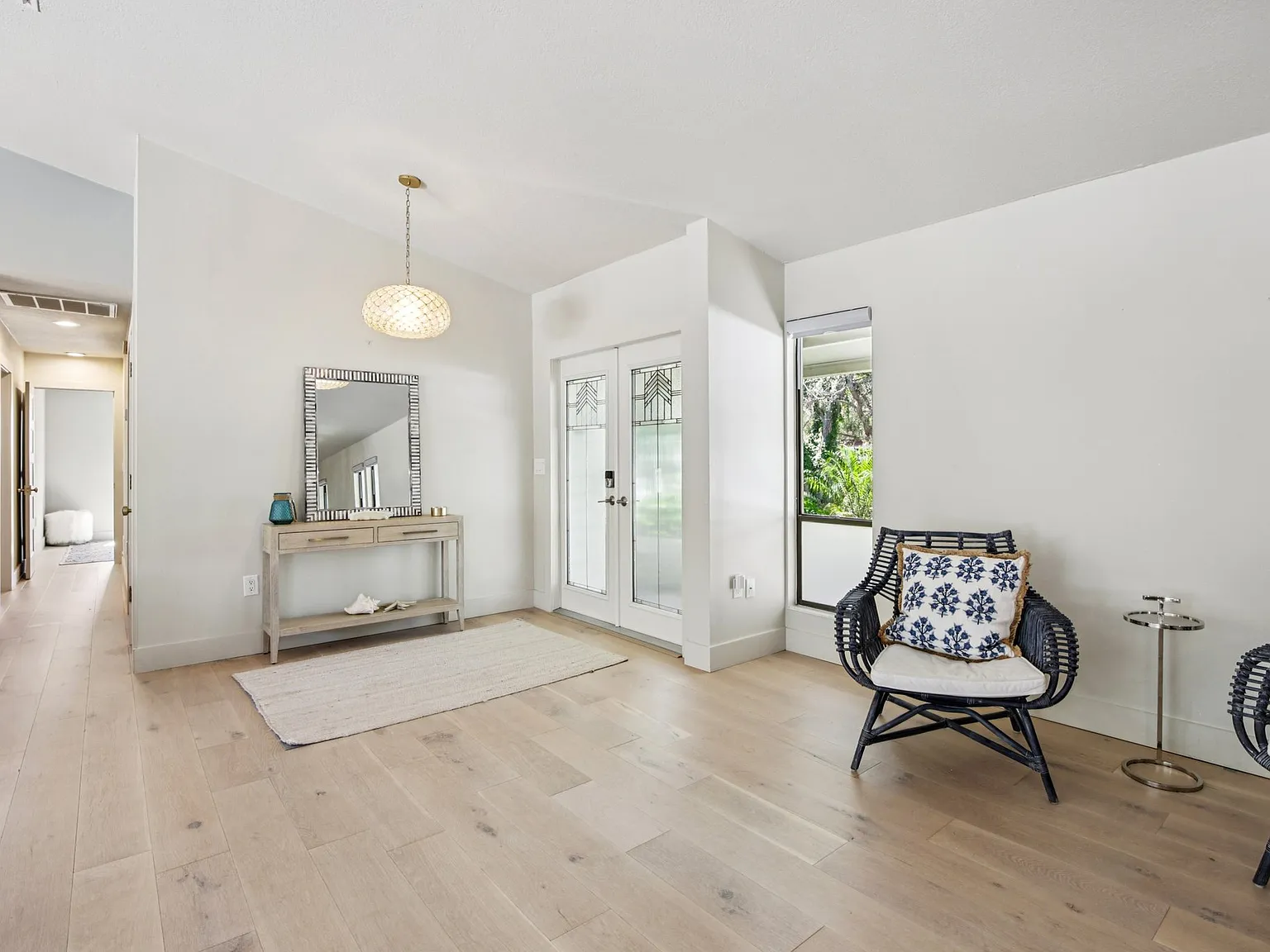 4 bed, 2021 sqft, $11,000 — Photo 4