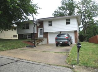 1612 Stegner Dr, Boonville, MO 65233