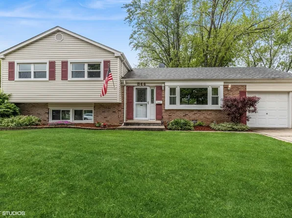844 Kingston Ln, Crystal Lake, IL 60014