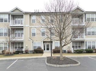 90 Kyle Way, Ewing, NJ 08628