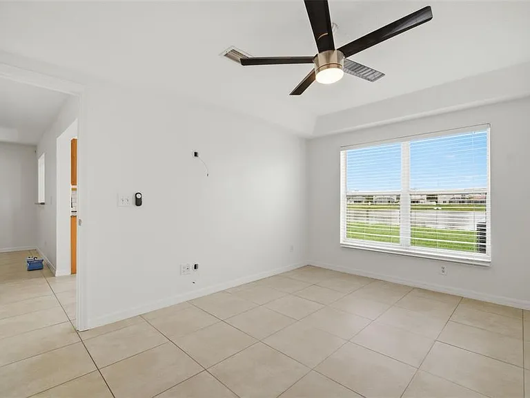 10604 Lakeside Vista Dr — Photo 16