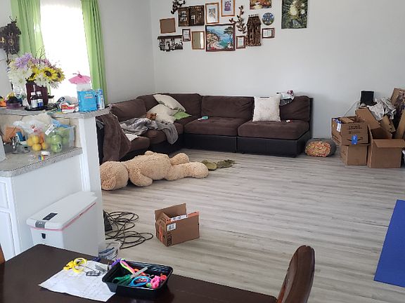 4th image of 1121 Dixon Cir #1