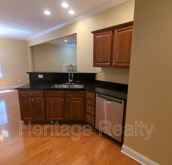 655 Yorkland Way #1 — Photo 8