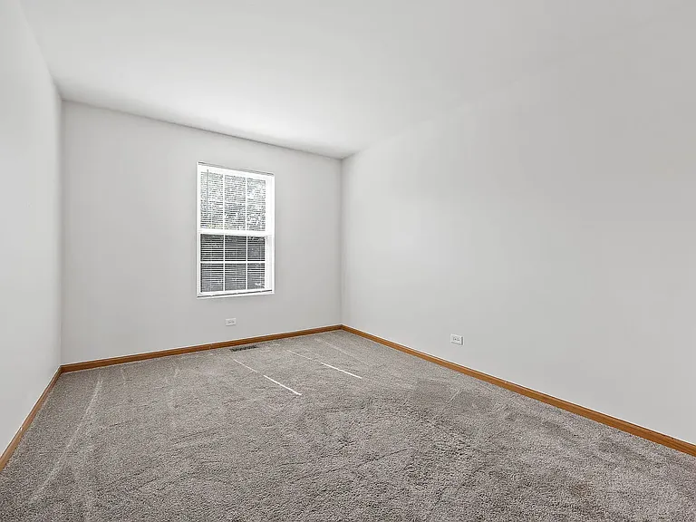 262 Springbrook Trl S — Photo 10