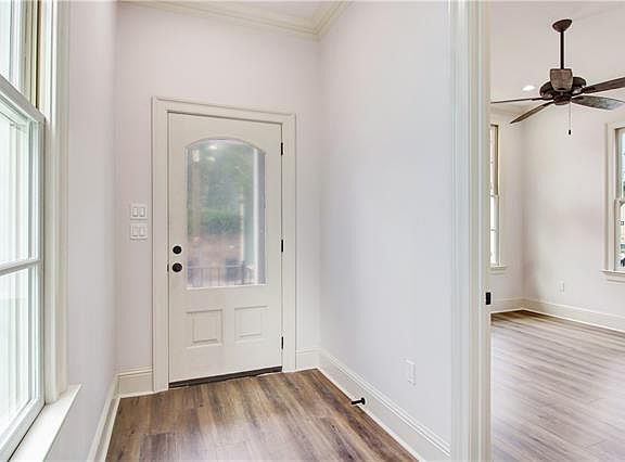 3rd image of 3416 Dauphine St #3416