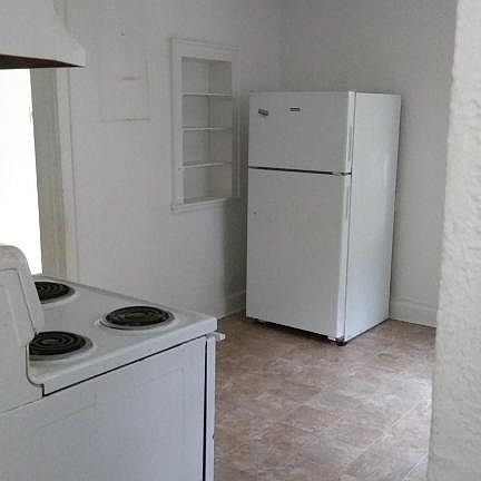 2nd image of 5815 King Ave