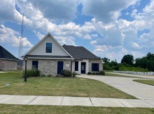 104 Coleman Dr, Stonewall, LA 71078