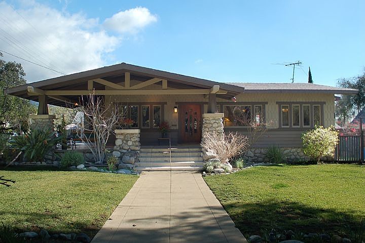 1st image of 1684 N Allen Ave
