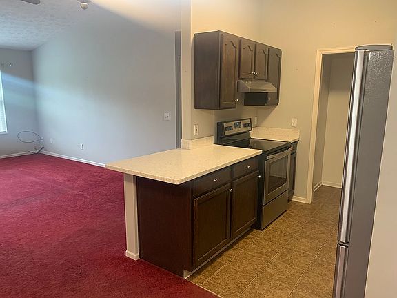 5th image of 103 Bentley Dr