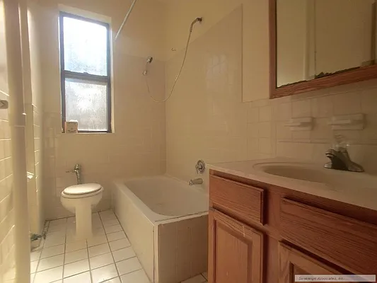 Rented by Sovereign Associates | media 15