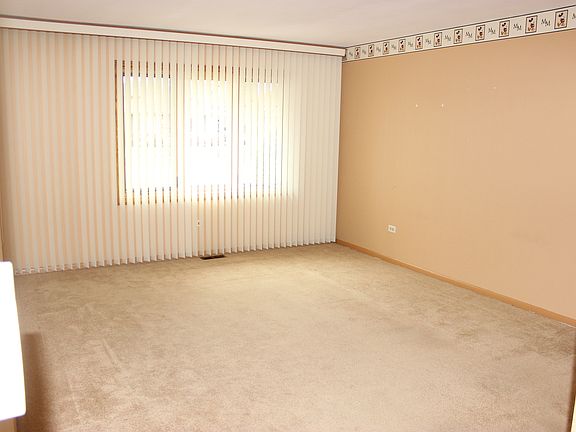 4th image of 5244 138th St