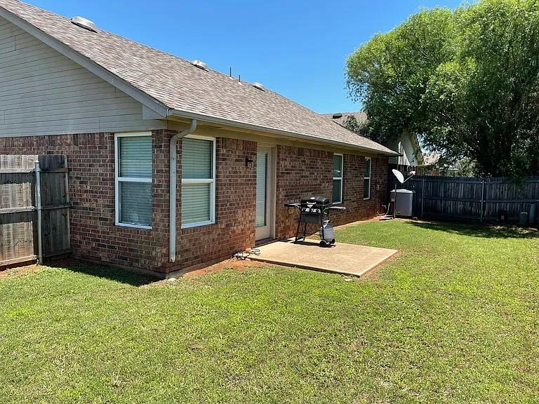 636 Leopard Lily Dr — Photo 5