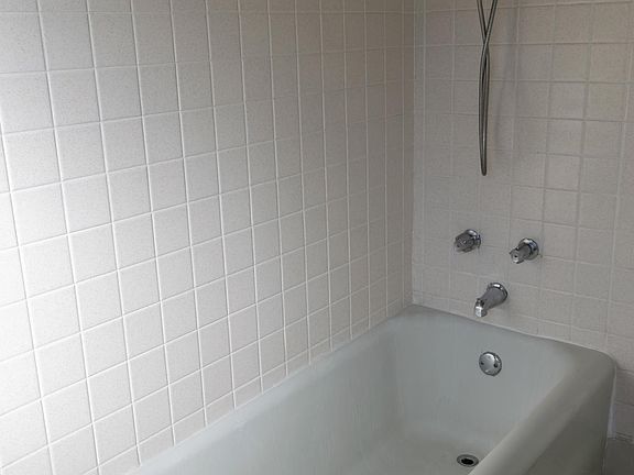 Bathtub