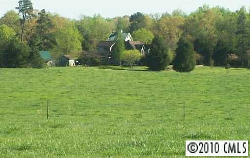 2nd image of 117 Jarab Hill Ln