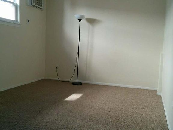 4th image of 74 Croft Pl Floor 1