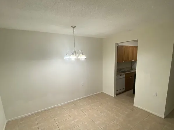 1080 N Benoist Farms Rd APT 204, West Palm Beach, FL 33411