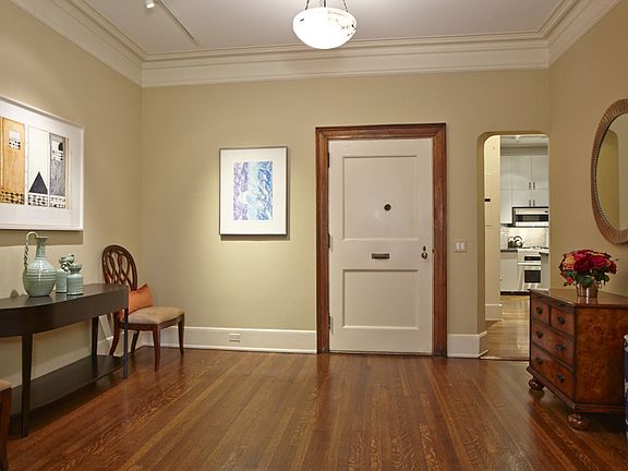 5th image of 1 W 64th St APT 9C