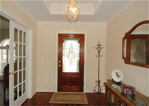 2nd image of 603 Woodview Dr