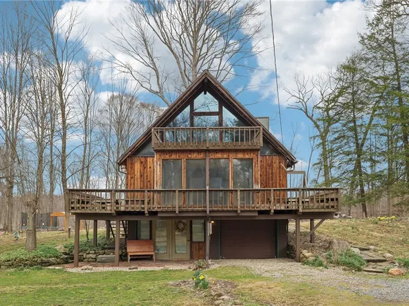 242 McClelland Rd, Mercer, PA 16137