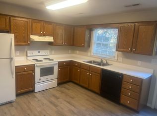 4135 Cresthill Dr, Roanoke, VA 24018