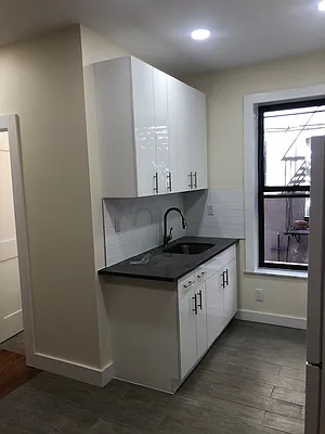 Rented by AB Norman Associates Inc | media 7