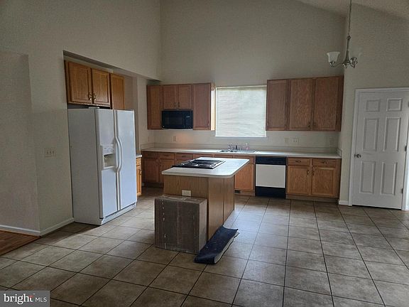5th image of 8218 Daniels Purchase Way