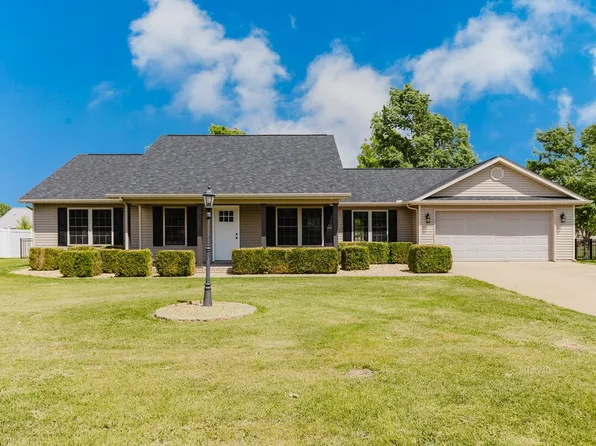 3216 Palomino Ct, Herrin, IL 62948
