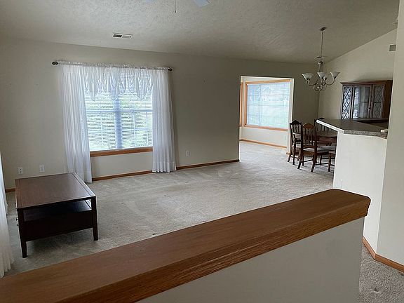5th image of 229 Lily Ln