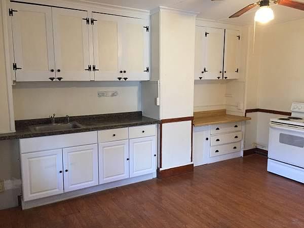 Spacious kitchen with plenty of room for a table and lots of cabinets!
