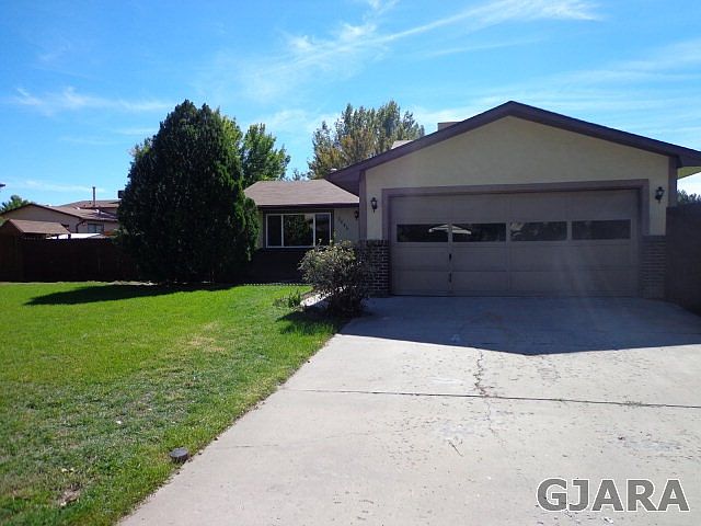 1st image of 3045 Hall Dr