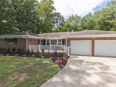 2385 S Wolfsnare Dr, Virginia Beach, VA, 23454