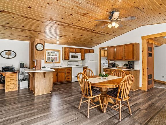 3rd image of 1392 7th Street