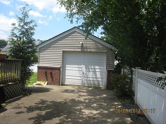 5th image of 73 4th St