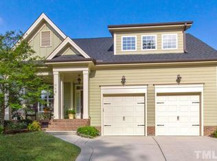 748 Minerva Dale Dr, Fuquay Varina, NC 27526