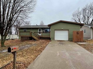 605 Wilson St, Falls City, NE 68355