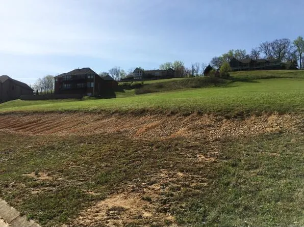 Waterstone Cir, Greeneville, TN 37745