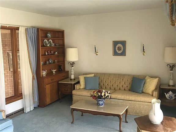4th image of 3603 East Ave