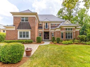 64 Crescent Dr, Glencoe, IL 60022