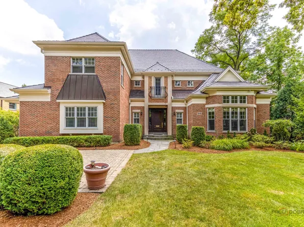 64 Crescent Dr, Glencoe, IL 60022