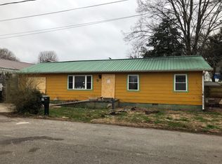 308 Bennett St, Sweetwater, TN 37874