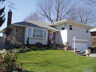 5th image of 745 Regent Dr