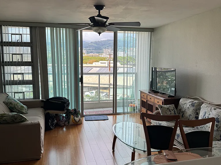 1133 Waimanu St #405 — Photo 8