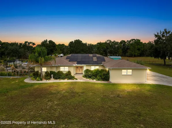 8423 E Zephyr Wing Ct, Floral City, FL 34436