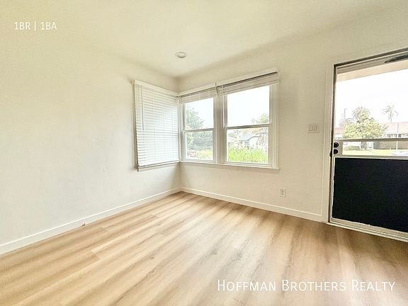 3rd image of 230 Avenue G