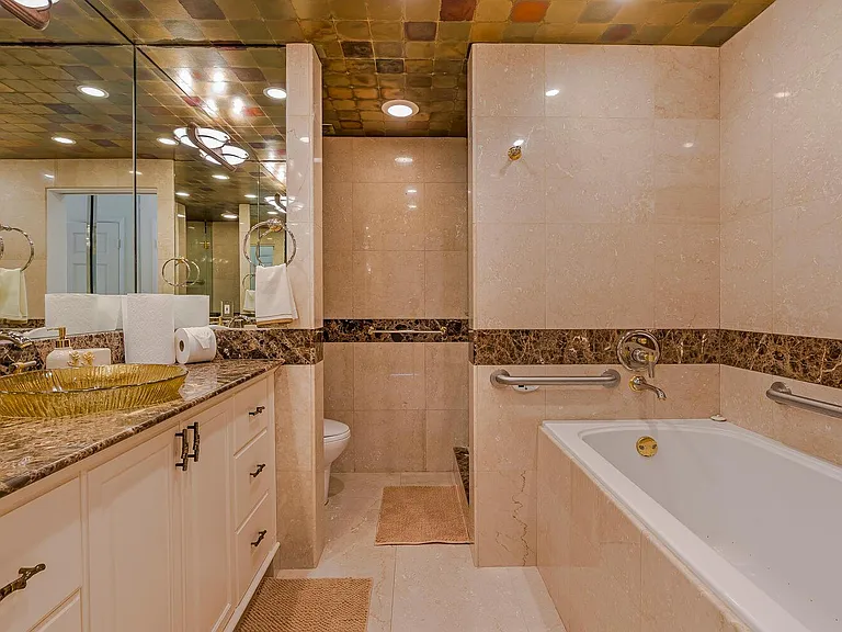 4999 Kahala Ave #272 — Photo 20