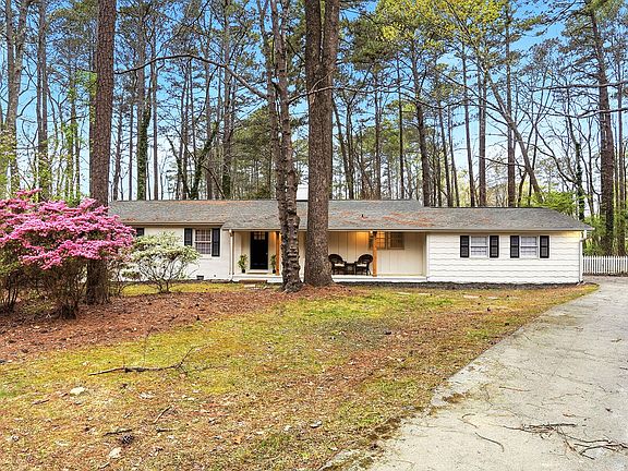2nd image of 5112 Laurie Dr